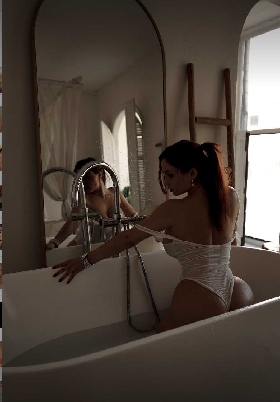 A playful frame from Miranda Faith nude — online in Hefei