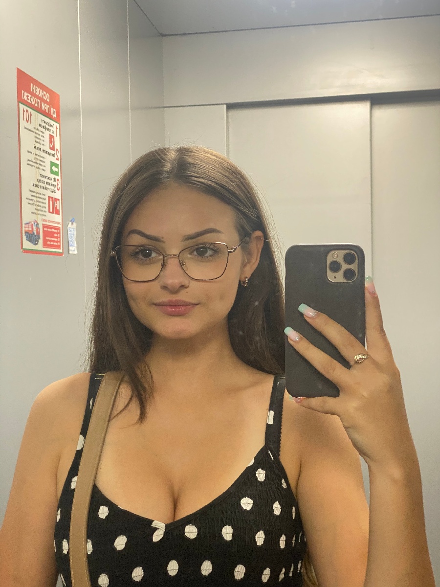 Sexy model Stacy in Hefei