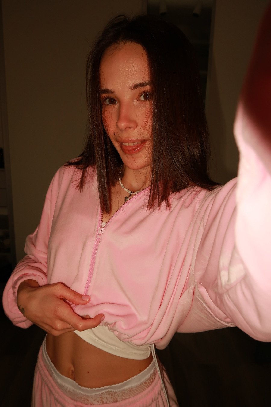 Tina brings the glow — live moments in Hefei